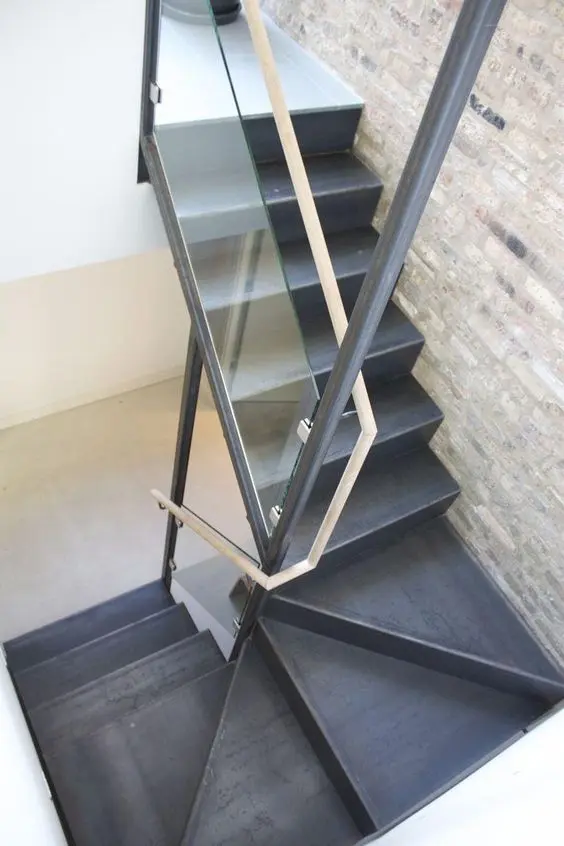 escada de ferro - detalhe de escada de ferro 