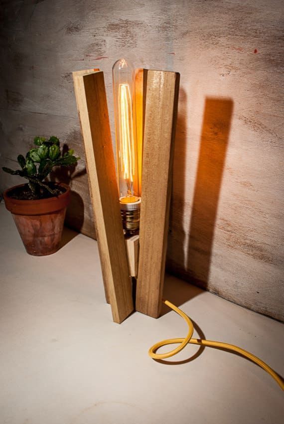 Luminária de madeira para sala moderna
