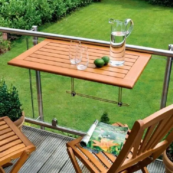 mesa dobrável de madeira para varanda