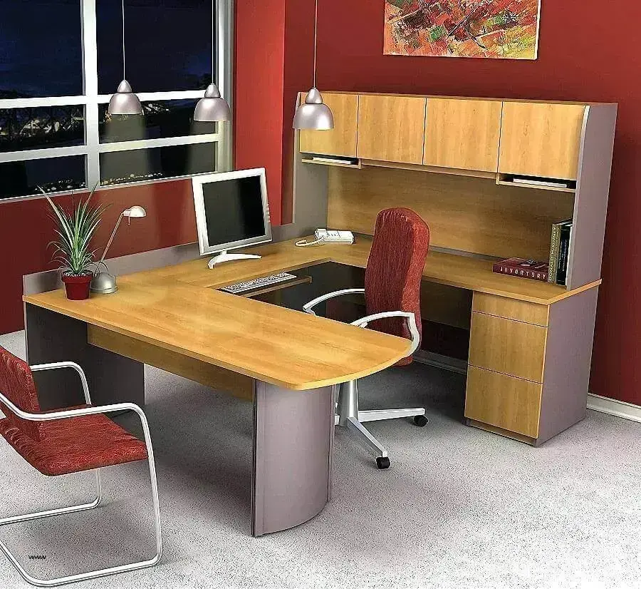 birô para escritório de madeira com pendentes de metal