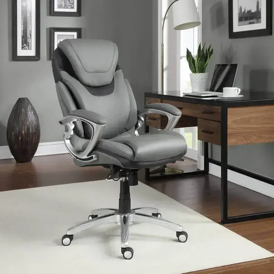 cadeira giratória para escritório com design moderno