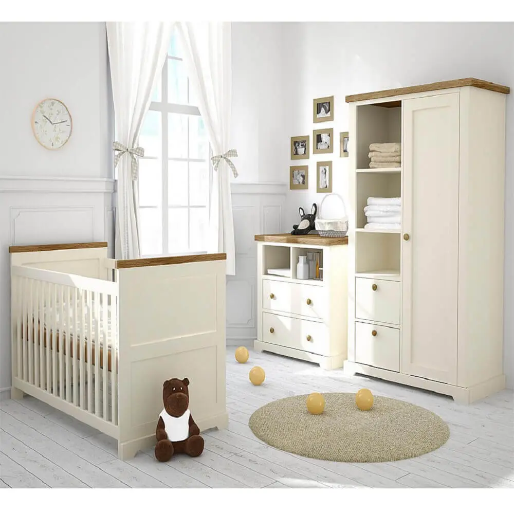 decoração clean para quarto de bebê com guarda roupa e cômoda de bebê tudo em tons sóbrios