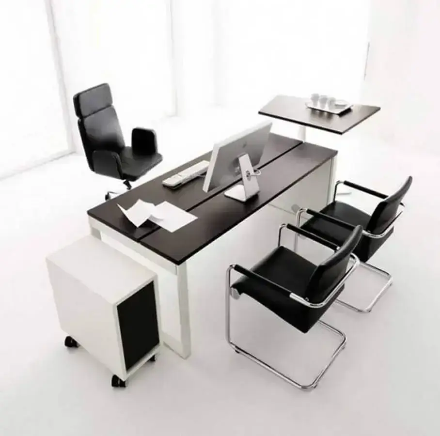 decoração minimalista com mesa para escritório preta e branca