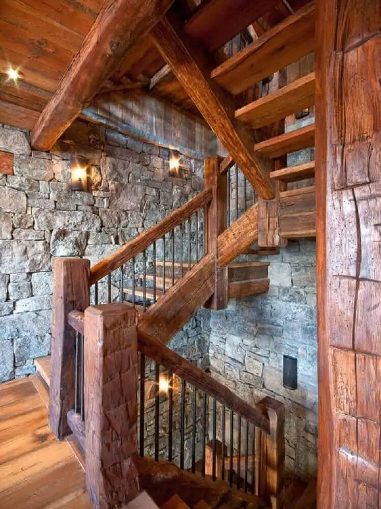 decoração rústica para escada de madeira