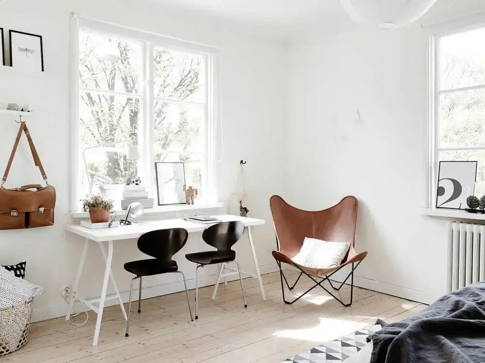 home office pequeno com decoração minimalista