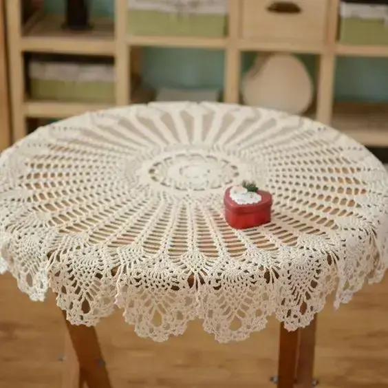 toalha de mesa de crochê - toalha de mesa branca e circular 