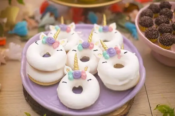 Festa de Unicórnio donuts