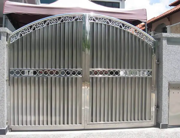 Portão de alumínio decorativo