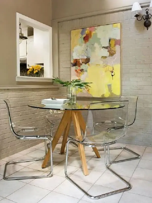 cadeiras de acrílico modernas para mesa redonda de vidro com base de madeira Foto Pinterest