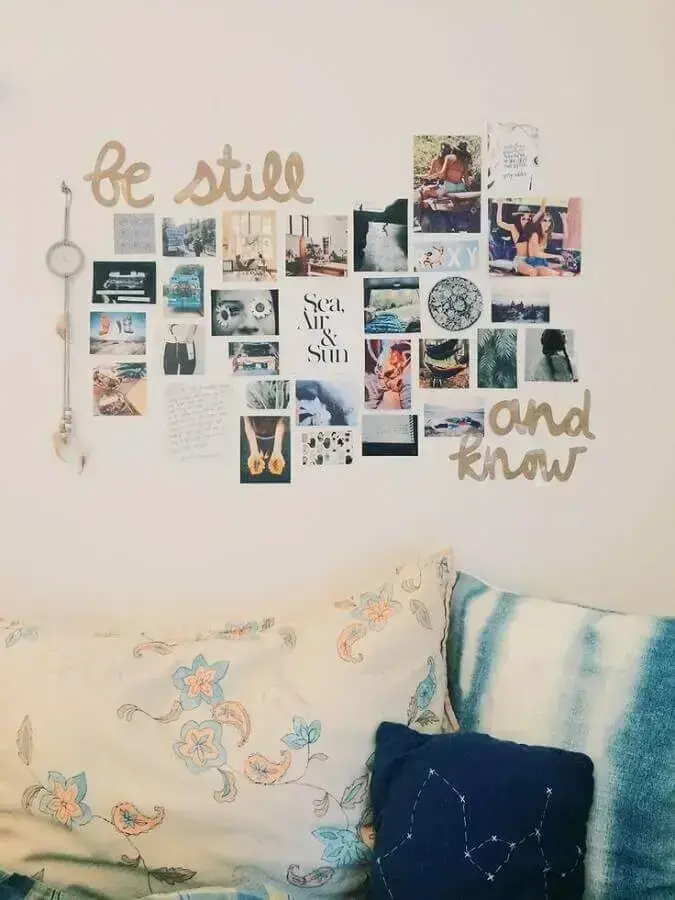 decoração simples com mural de fotos para quarto