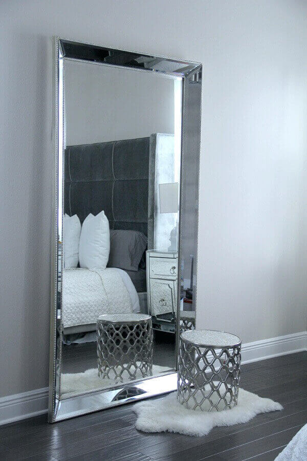 modelo de espelho decorativo grande para quarto