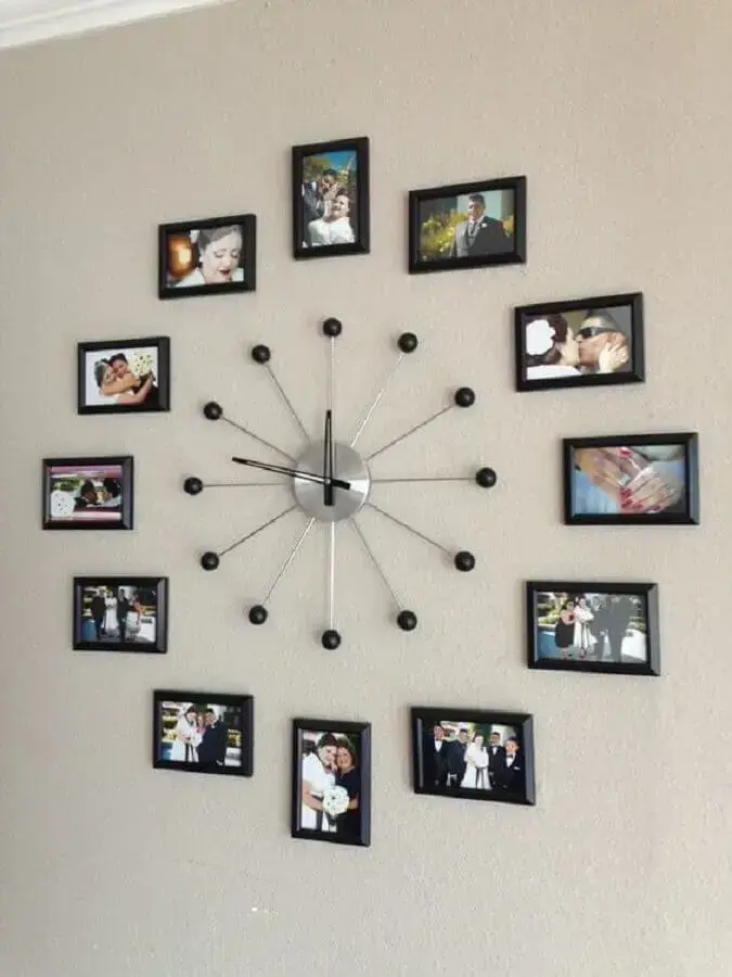 relógio feito com painel de fotos