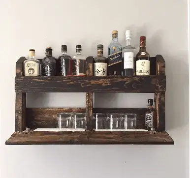 Bar de parede rústico em armário aéreo de madeira Custom Made