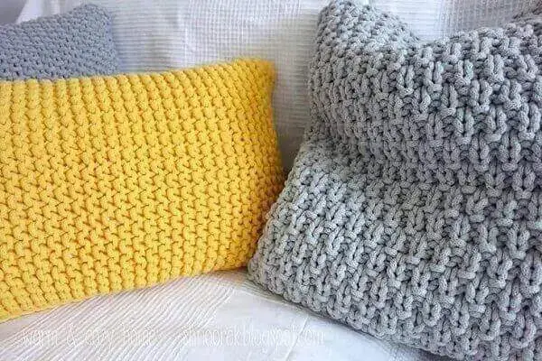 Crochê almofadas cor cinza e amarelo