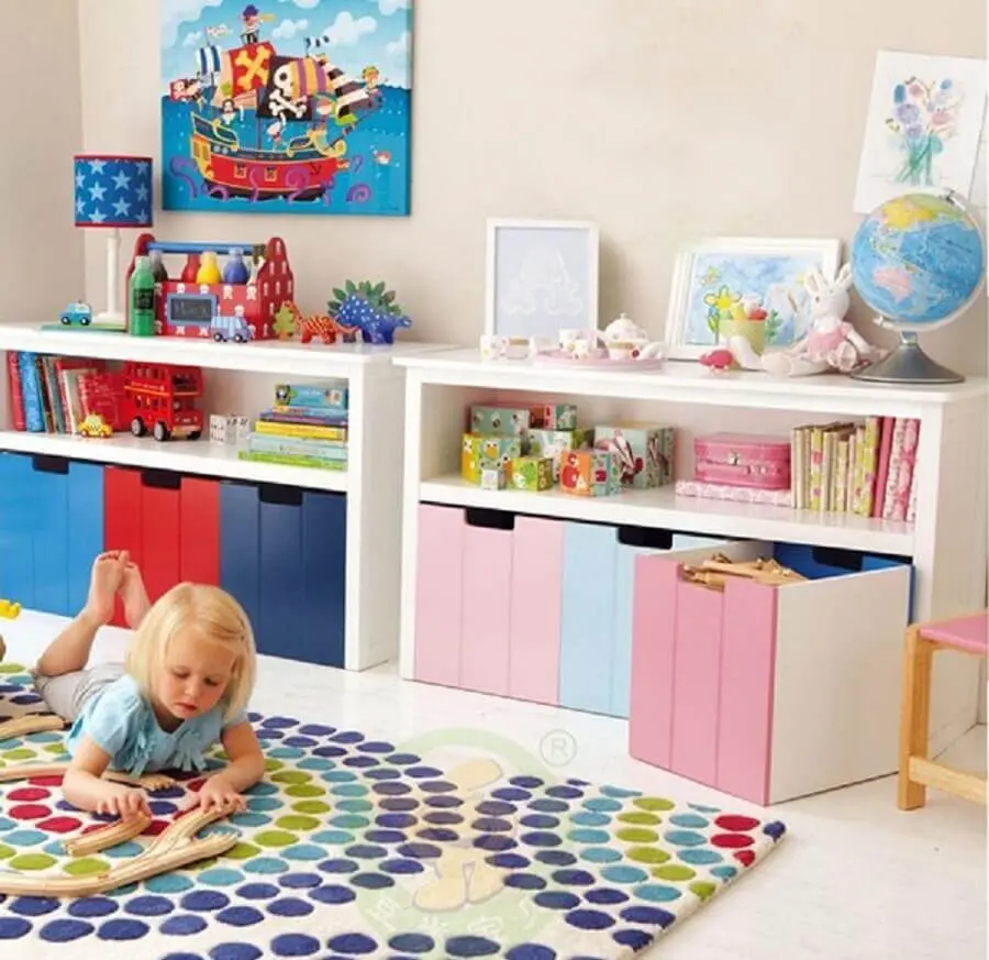 Espaço de brinquedos com caixas organizadoras Foto Luxry Sale
