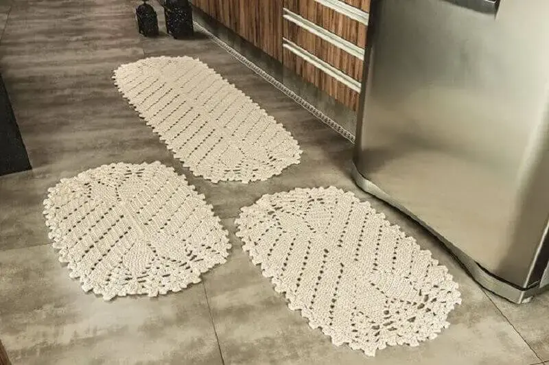 Jogo de tapete de crochê para cozinha bem discreto