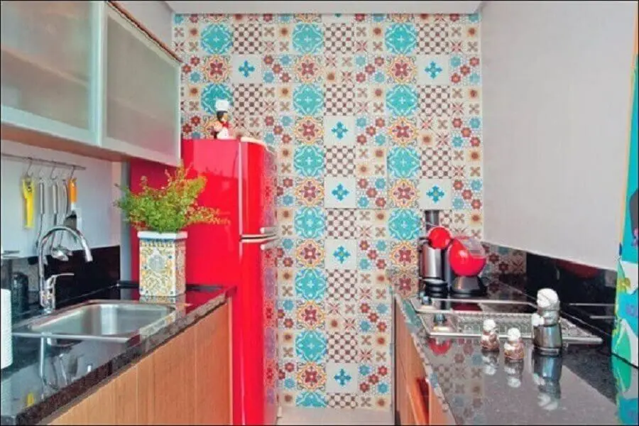 decoração para cozinha com azulejo retrô 