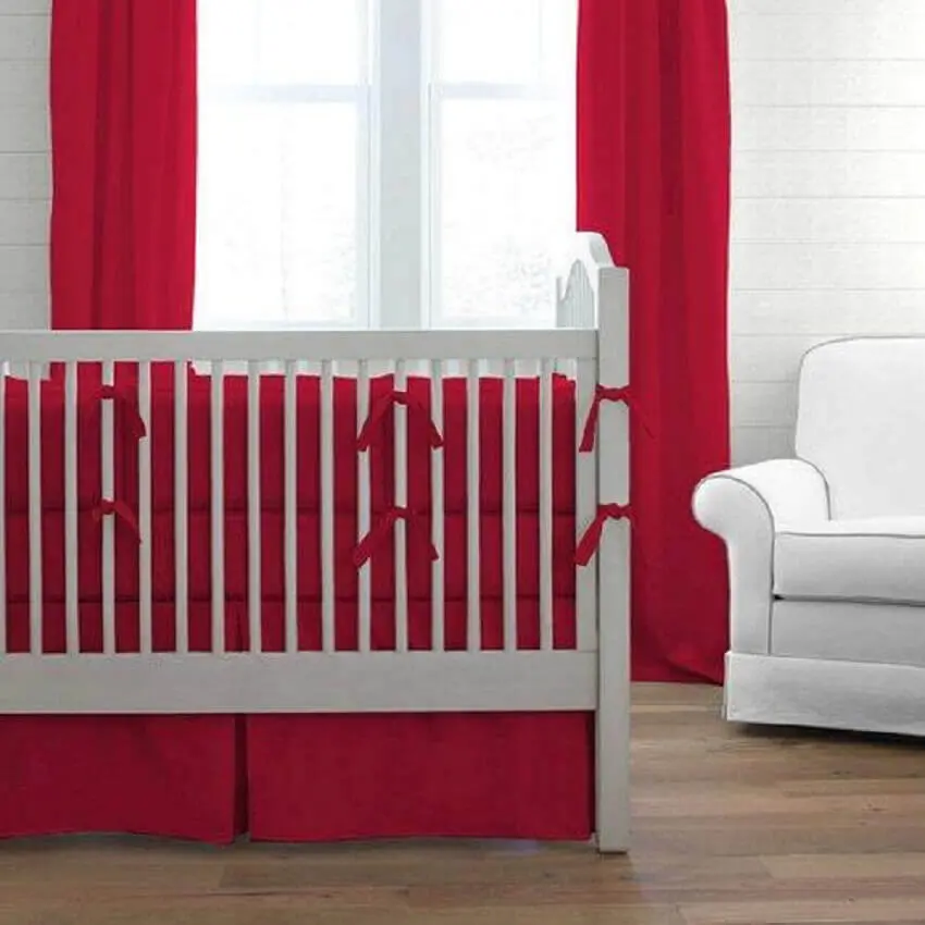 decoração para quarto de bebê vermelho e branco - Foto baby bedding