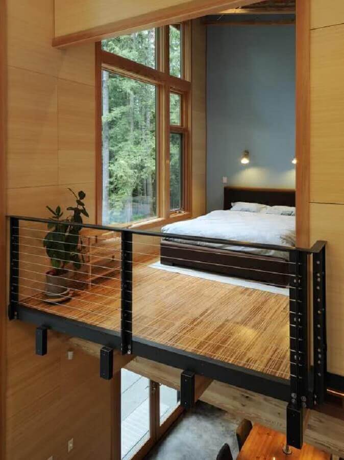 loft com quarto mezanino de madeira Foto Futurist Architecture