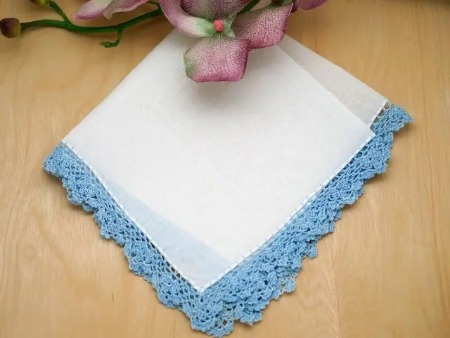 Bico de crochê para pano de prato azul em toda a peça Foto de Bumblebee Linens