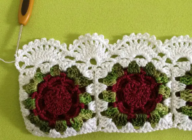 Bico de crochê simples em peças de crochê de flores Foto de Tudo Construção