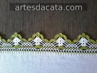 Bico de crochê verde e branco Foto de Artes da Cata