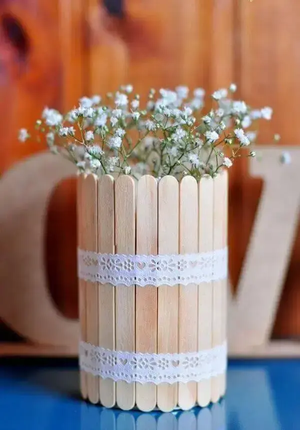 Engagement decoration arrangement with popsicle sticks