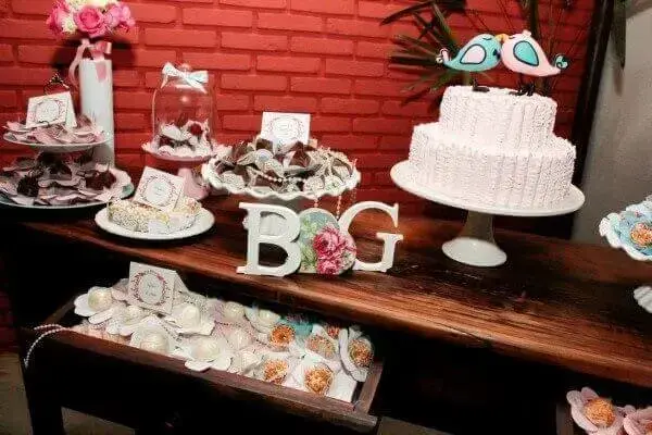 Engagement table decoration with signs