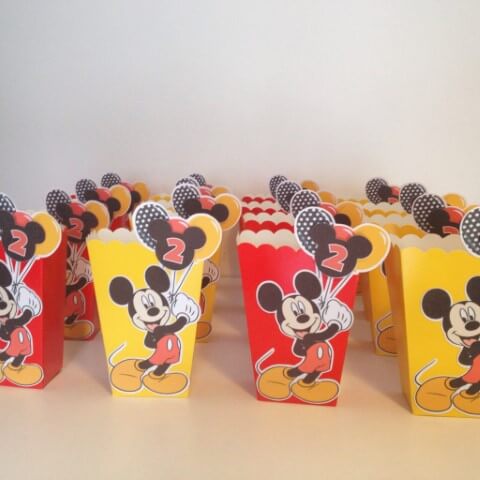 Lembrancinhas do Mickey com saco de pipoca Foto de The Pinsta