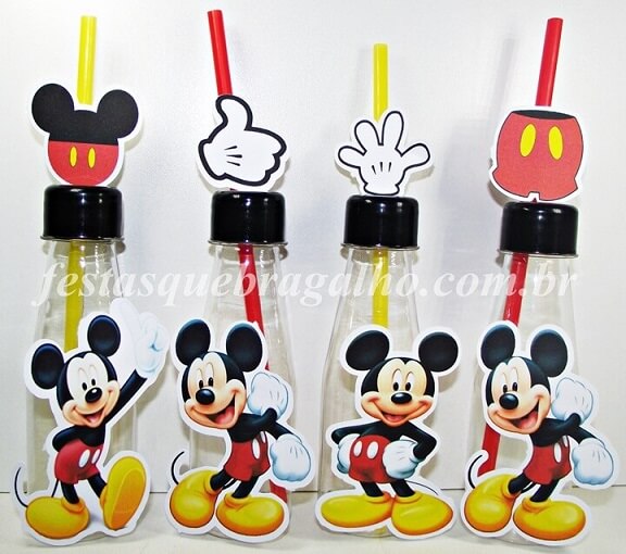 Lembrancinhas do Mickey como garrafinhas Foto de Festa Quebra Galho