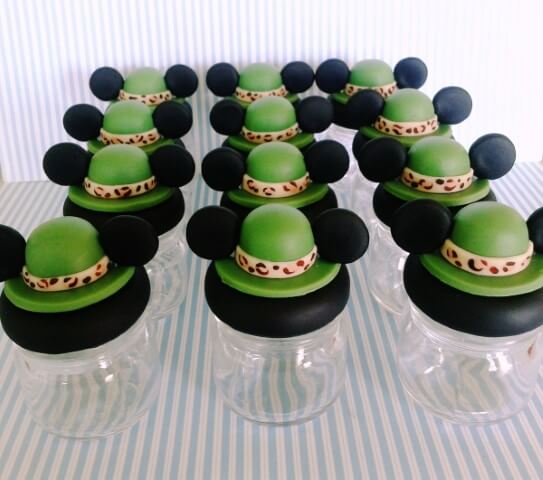 Lembrancinhas do Mickey potinhos com tema safari Foto de Elo7