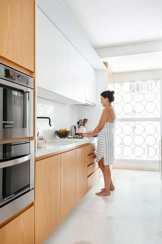 armário de cozinha - cozinha com eletrodomésticos embutidos