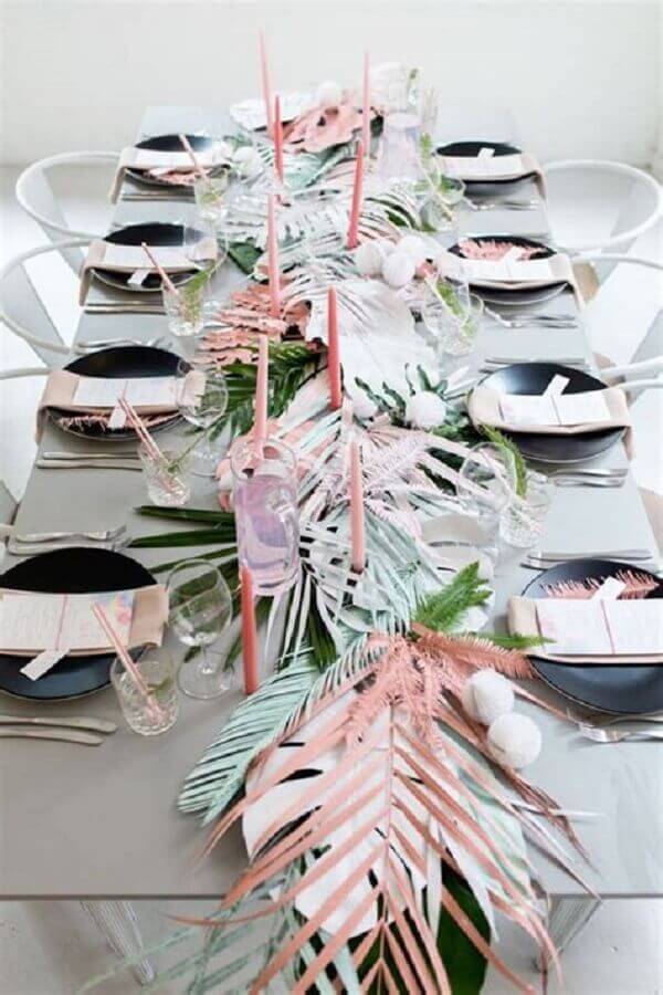 casamento com festa tropical decorado com folhagens e velas Foto Picture Lights