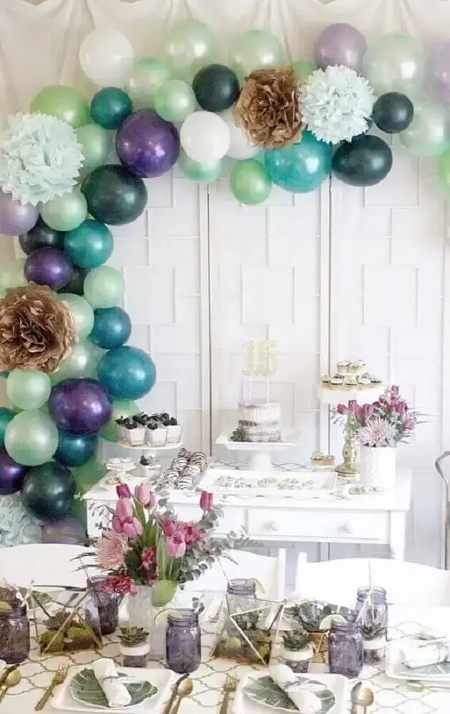 decoração com balões para festa de aniversário Foto Pinterest