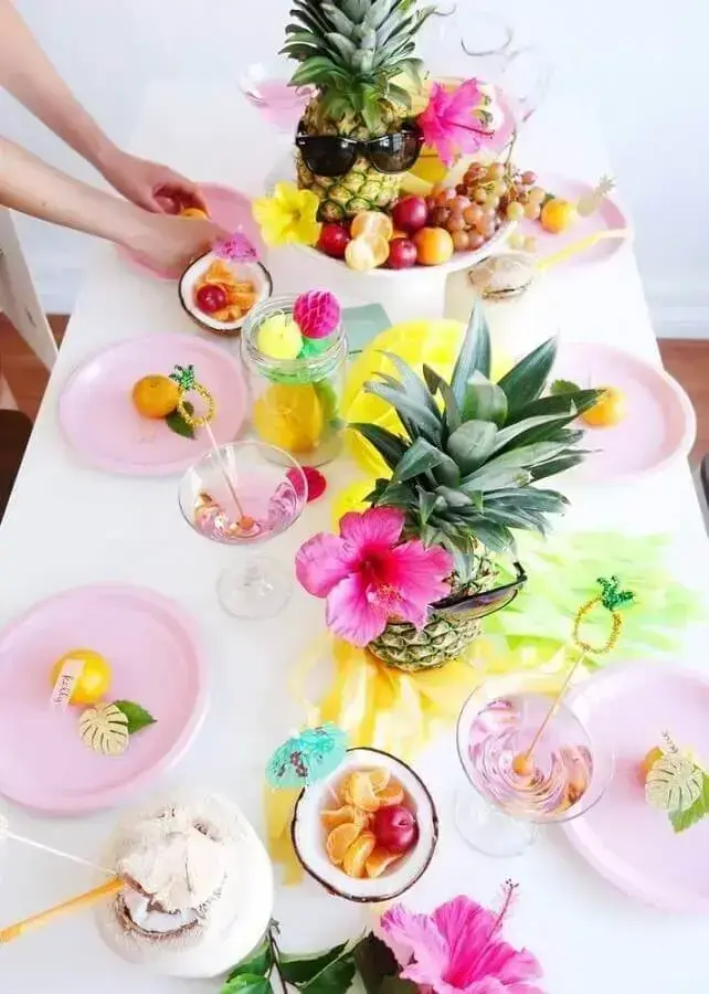 decoração com frutas e flores para festa tropical simples Foto Celebrations Cake Decorating