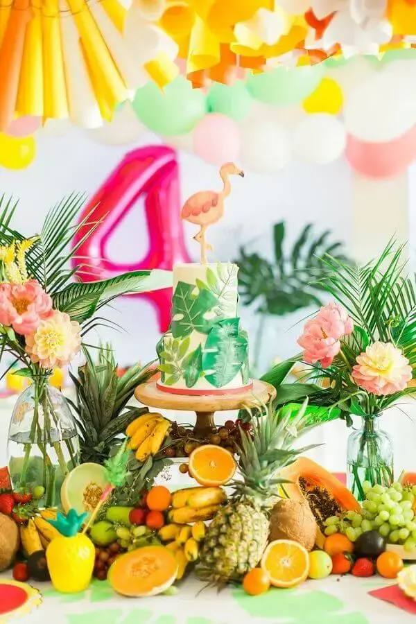 decoração com frutas para mesa de festa flamingo tropical Foto Celebrations Cake Decorating