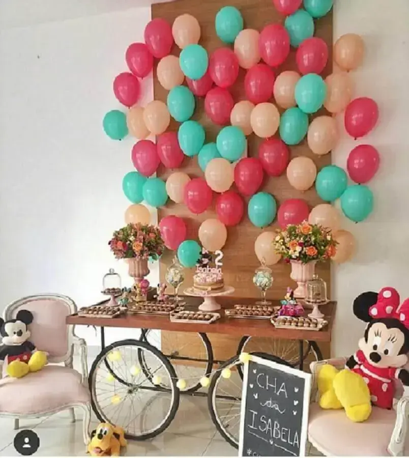 decoração de festa infantil simples com balões Foto Pinterest