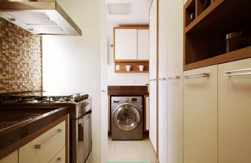 modelos de armário para lavanderia e cozinha integrada Foto Assetproject