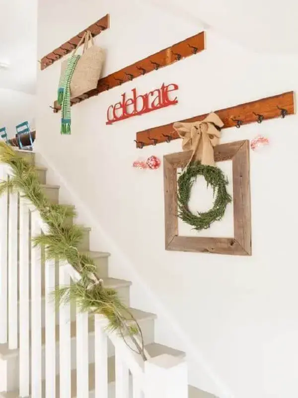 Decoração de natal simples e barata em escada