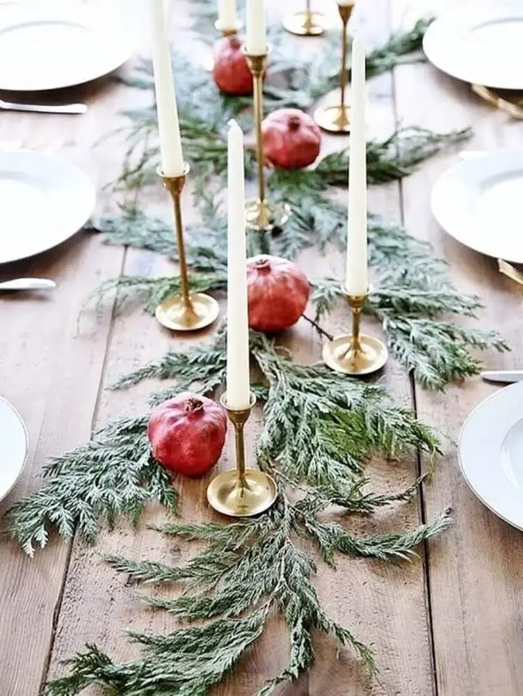 Arranjos de Natal para decoração de mesa natalina rústica Foto Natasha's Way