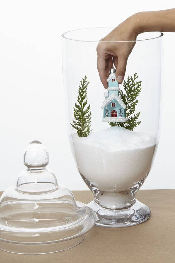 Artesanato de natal feito com pote de vidro e muita criatividade