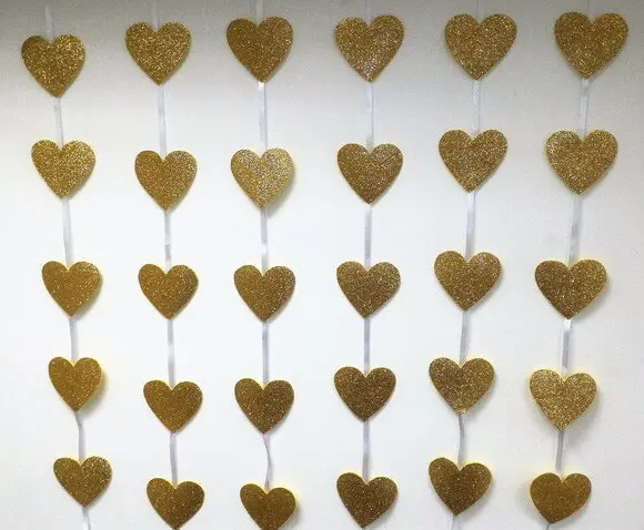 Cortina de coração dourado Foto de Fazendo Arte com Tonton