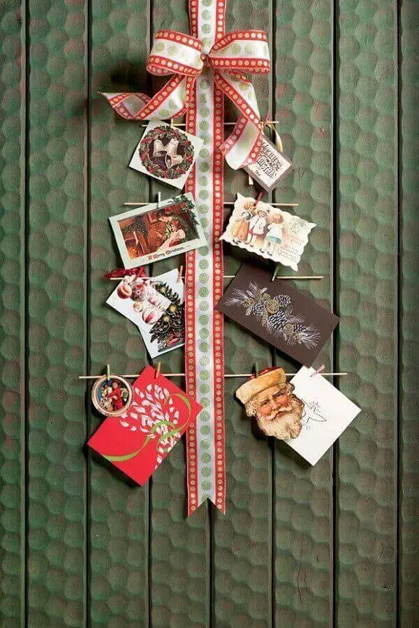 Decoração de natal simples e barata com fita e palitos para cartões