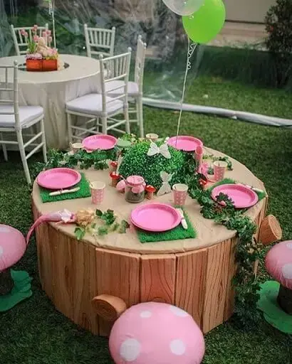 Decoração jardim encantado com mesa infantil Foto de A Minha Festinha