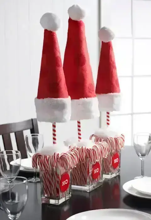Decoração simples com doces para mesa de ceia de natal Foto de Christmas 2018