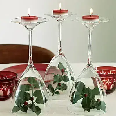 Taças com olhas e velas para decoração de mesa de ceia de natal Foto de Cute DIY Projects