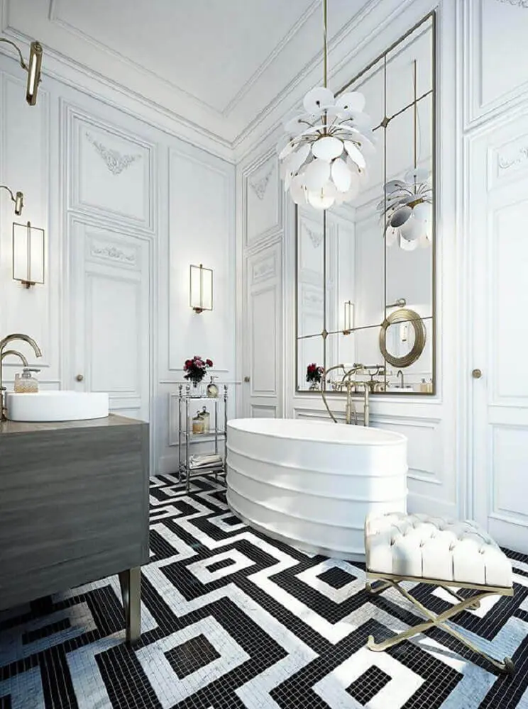 decoração sofisticada para banheiro com pastilha preto e branca no piso Foto Pinterest