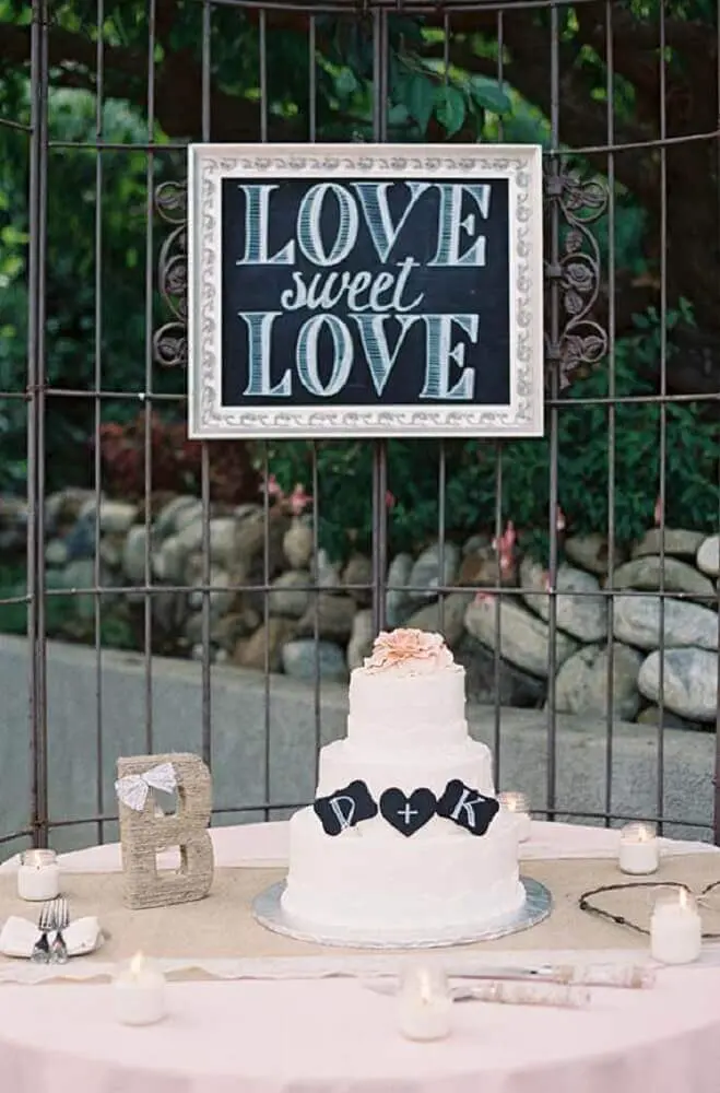 plaquinha de festa para decoração de mesa de bolo Foto 100 Layer Cake