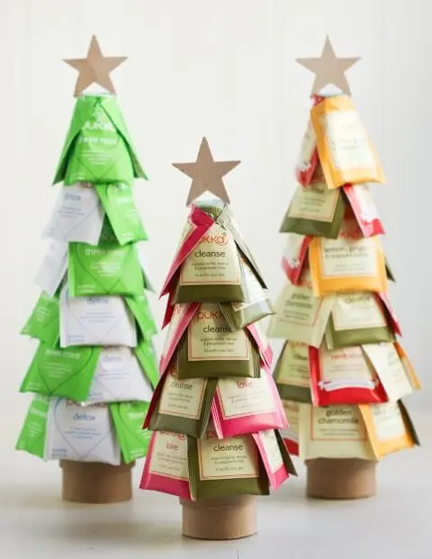 Árvore de natal artesanal com sacos de chá Foto de Thirsty For Tea