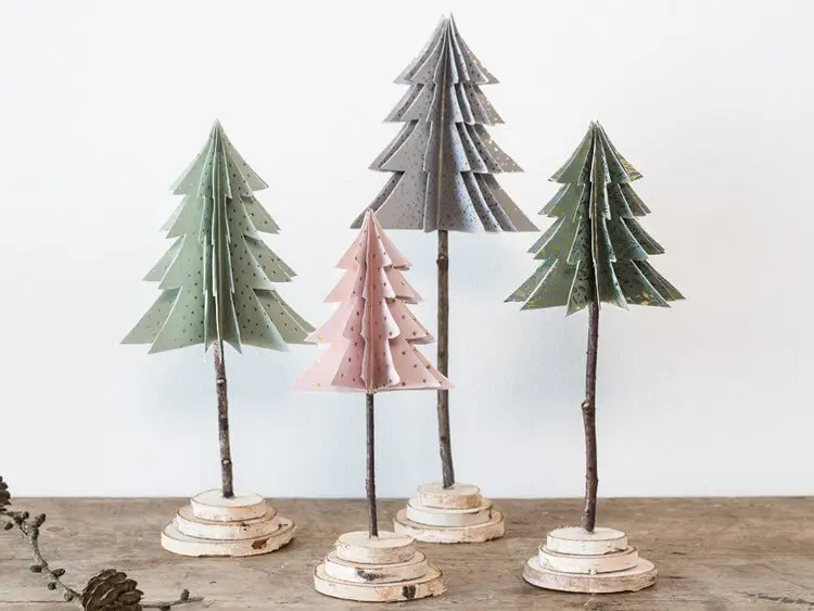 Árvore de natal artesanal de papel Foto de Søstrene Grene